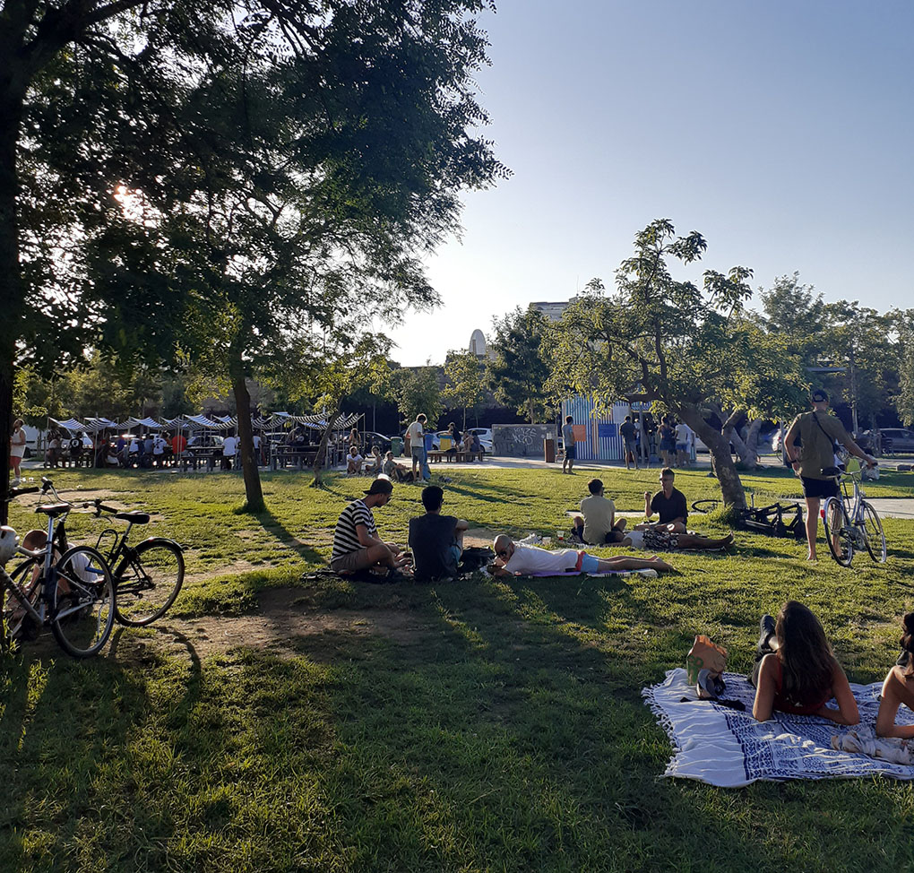 Visiter barcelone en famille enfants vélo